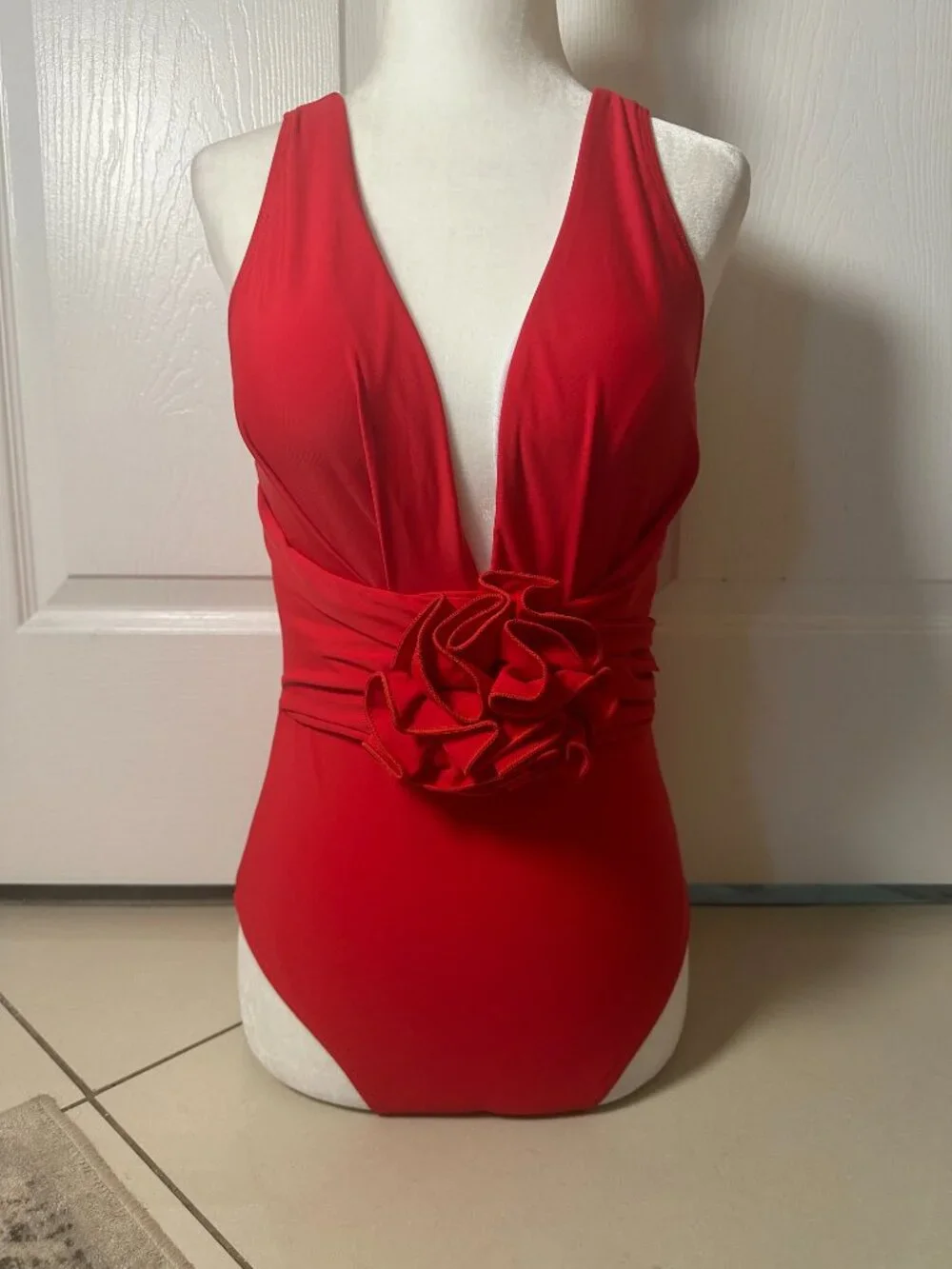 Glam Red Rosette Full Bathing suit & Skirt Set – Size Small – NWT